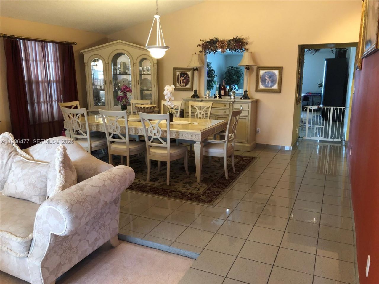 661 NE 4th Pl , Hialeah, FL 33010 Photo