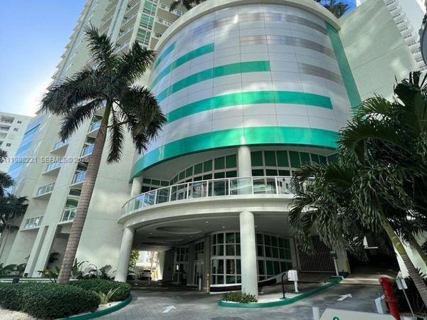 218 SE 14th St , Unit 1404, Miami, FL 33131