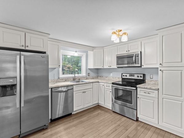 323 Flagg St, Unit 2, Bridgewater, MA 02324