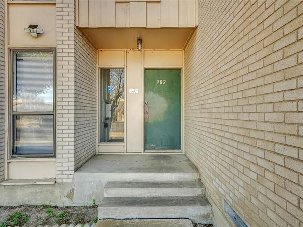 982 S Weatherred Drive, Unit C, Richardson, TX 75080