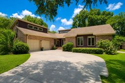 18 Lavington Road photo 4