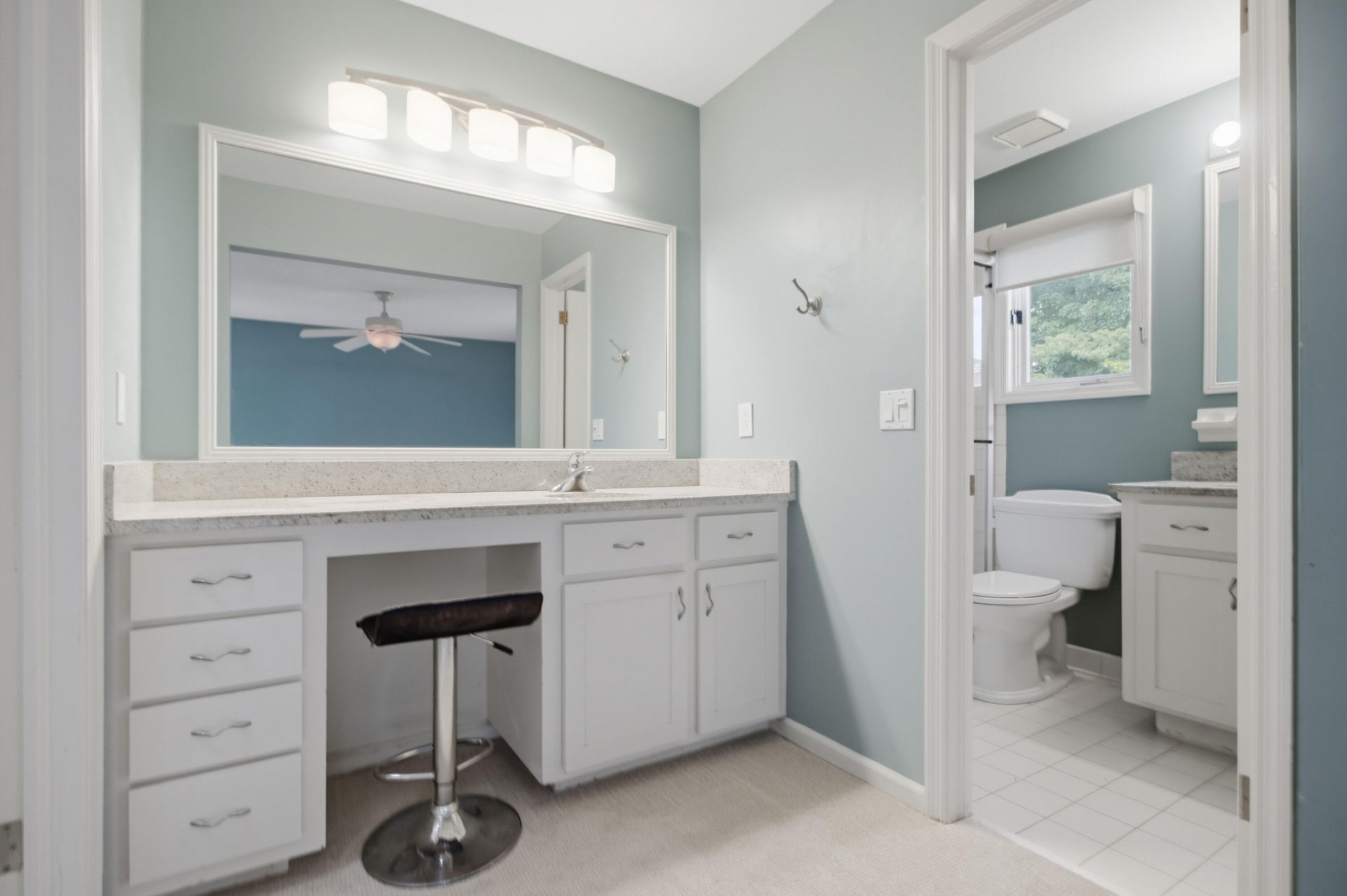18 Lavington Road Photo 20