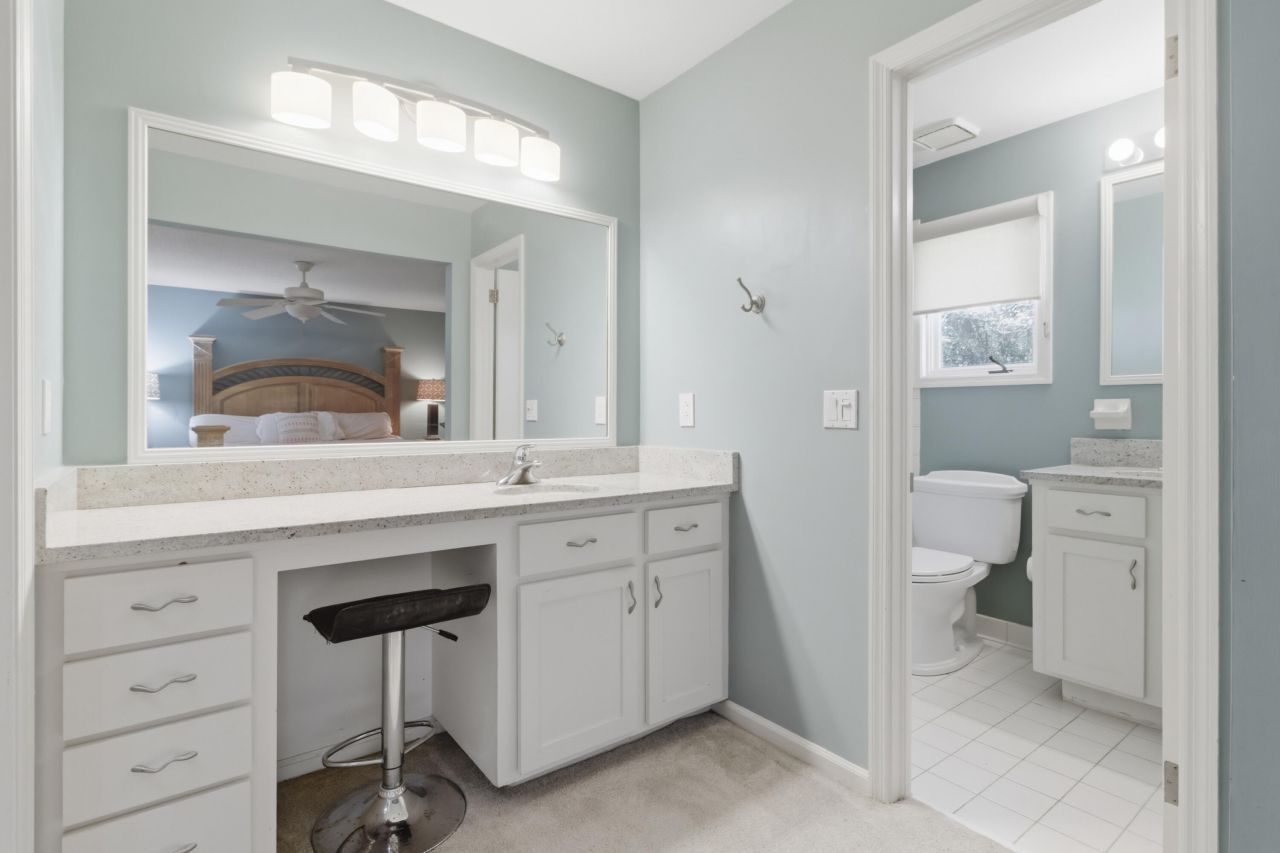 18 Lavington Road Photo 23