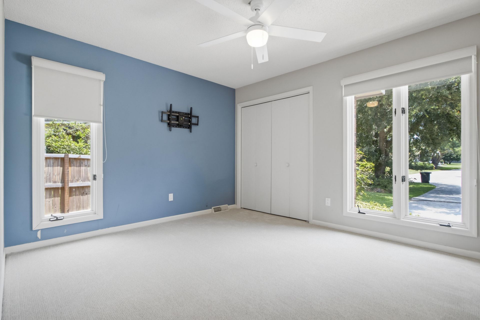 18 Lavington Road Photo 27