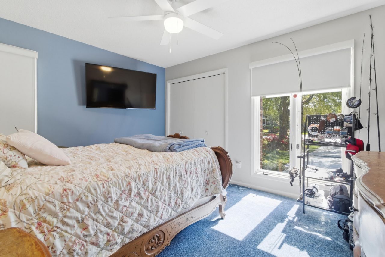 18 Lavington Road Photo 28