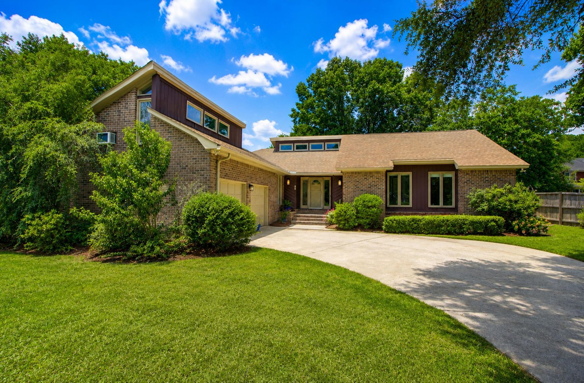 18 Lavington Road Photo 32