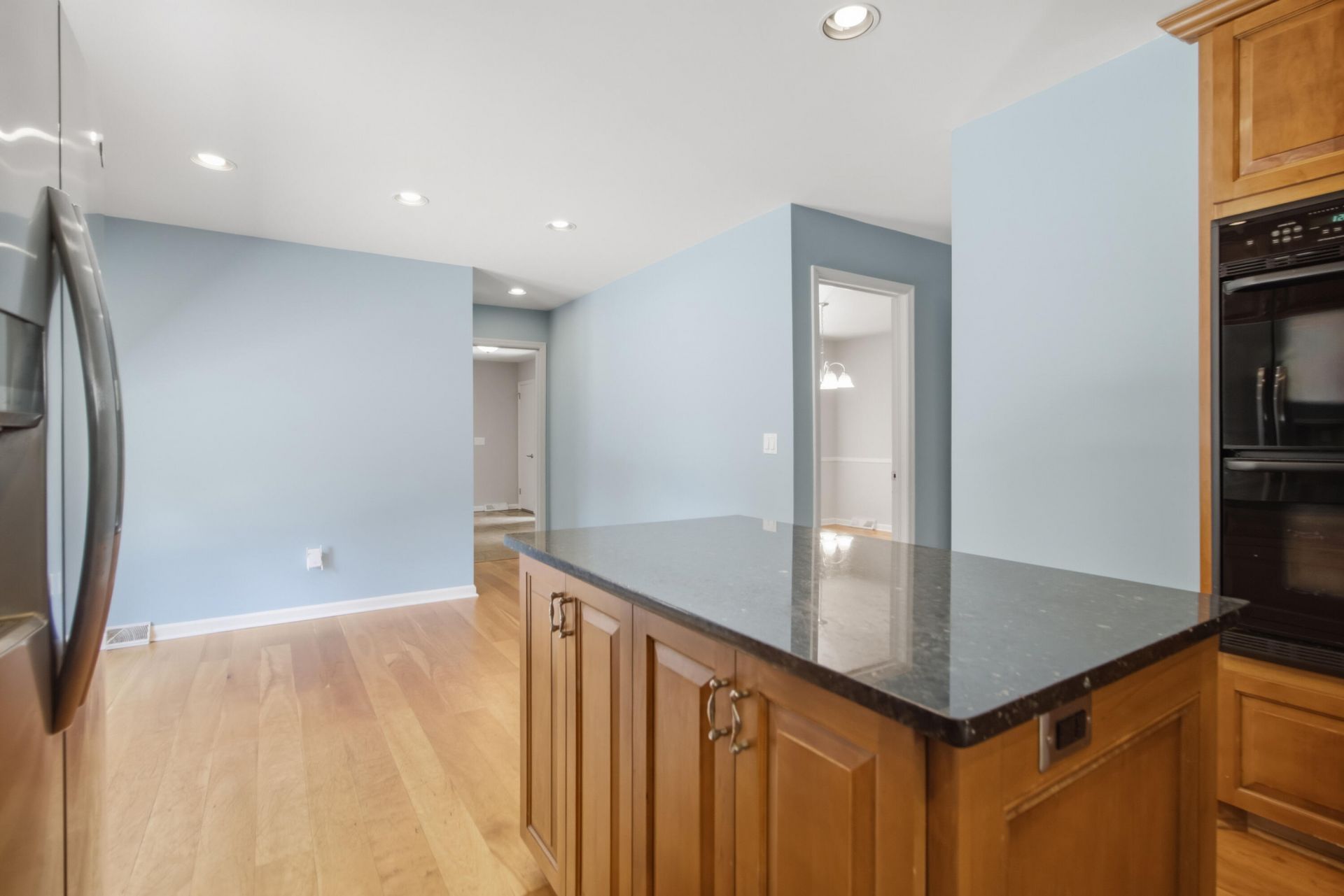 18 Lavington Road Photo 41