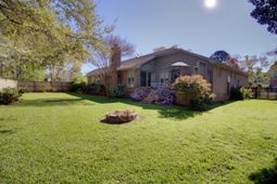 18 Lavington Road photo 4