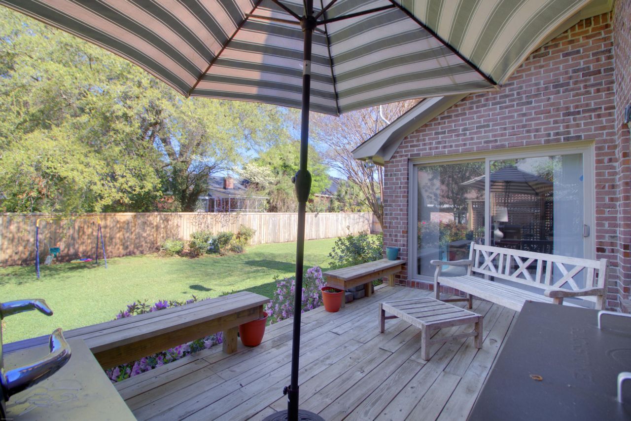 18 Lavington Road Photo 7