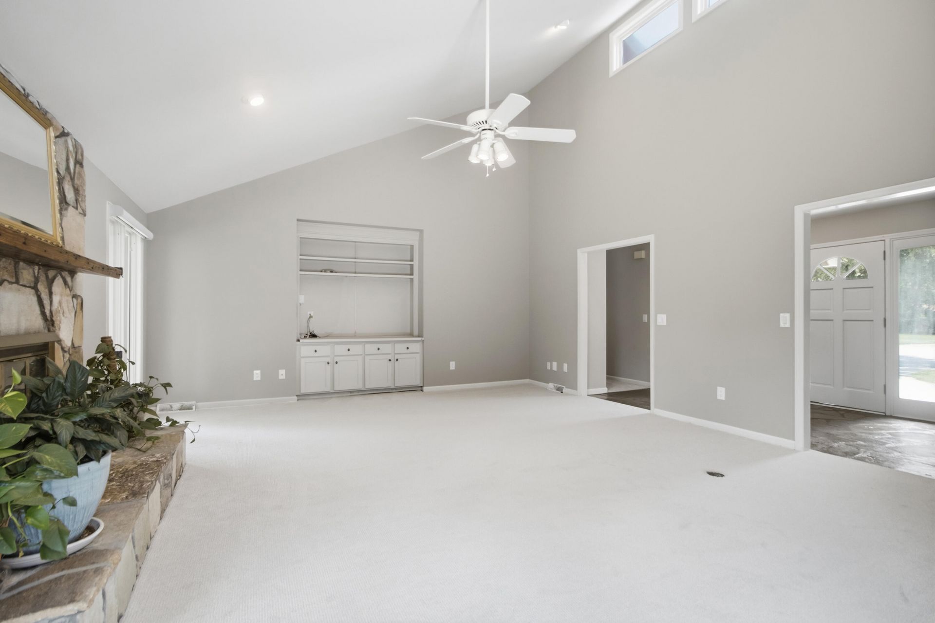 18 Lavington Road Photo 9
