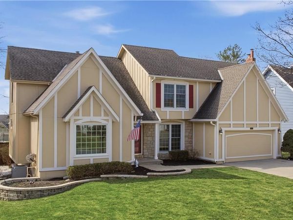 9911 W 124th Terrace, Overland Park, KS 66213