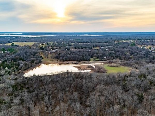 16303 E Rock Creek Road, Norman, OK 73026