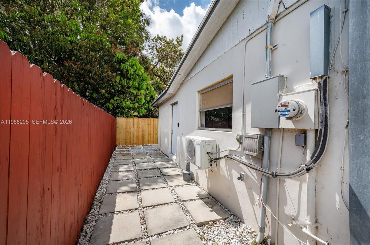 10954 SW 157th Ter , Unit 1, Miami, FL 33157 Photo