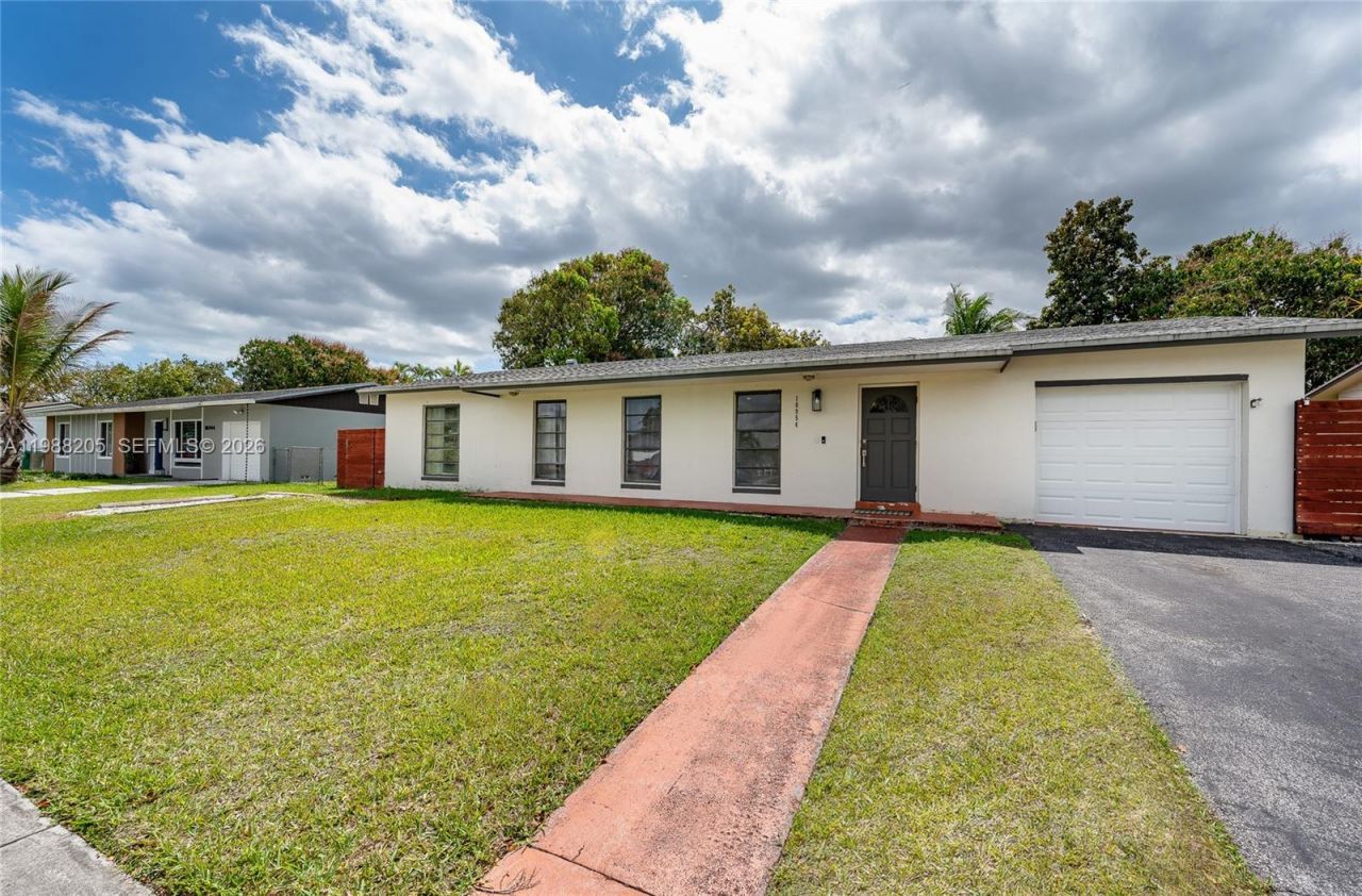 10954 SW 157th Ter , Unit 1, Miami, FL 33157 Photo