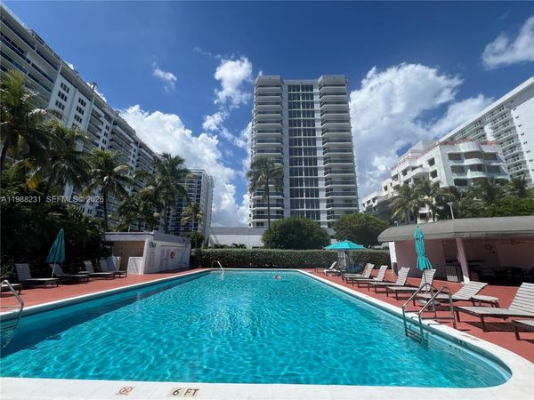 2401 Collins Ave , Unit 803, Miami Beach, FL 33140