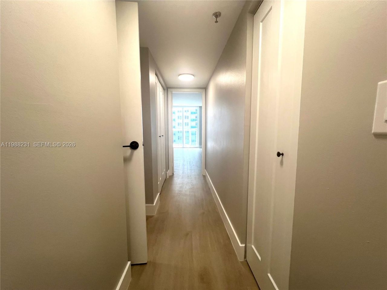2401 Collins Ave , Unit 803, Miami Beach, FL 33140 Photo