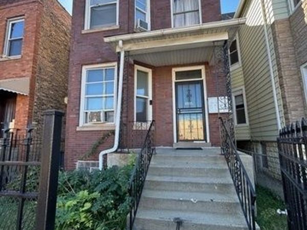 3530 N Elston Avenue , Unit 1, Chicago, IL 60618