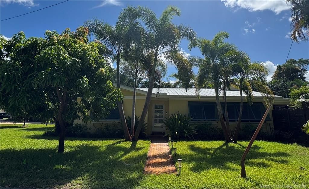 517 SW South Carolina Drive, Stuart, FL 34994 Photo