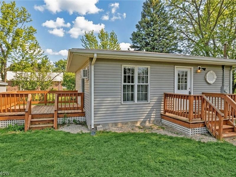 211 Orchard Lane, Kelleys Island, OH 43438 Photo 15