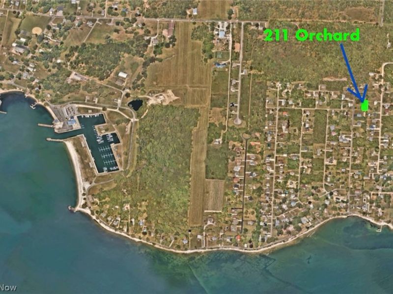 211 Orchard Lane, Kelleys Island, OH 43438 Photo 2
