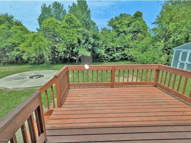 211 Orchard Lane, Kelleys Island, OH 43438 Photo 3