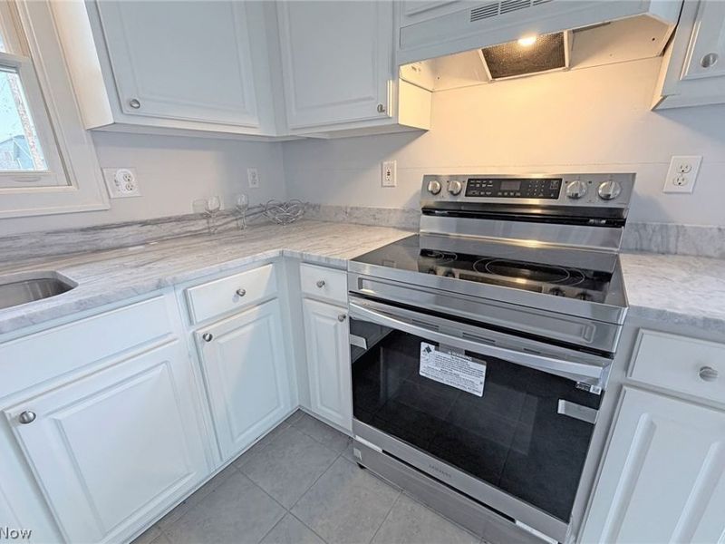 211 Orchard Lane, Kelleys Island, OH 43438 Photo 5