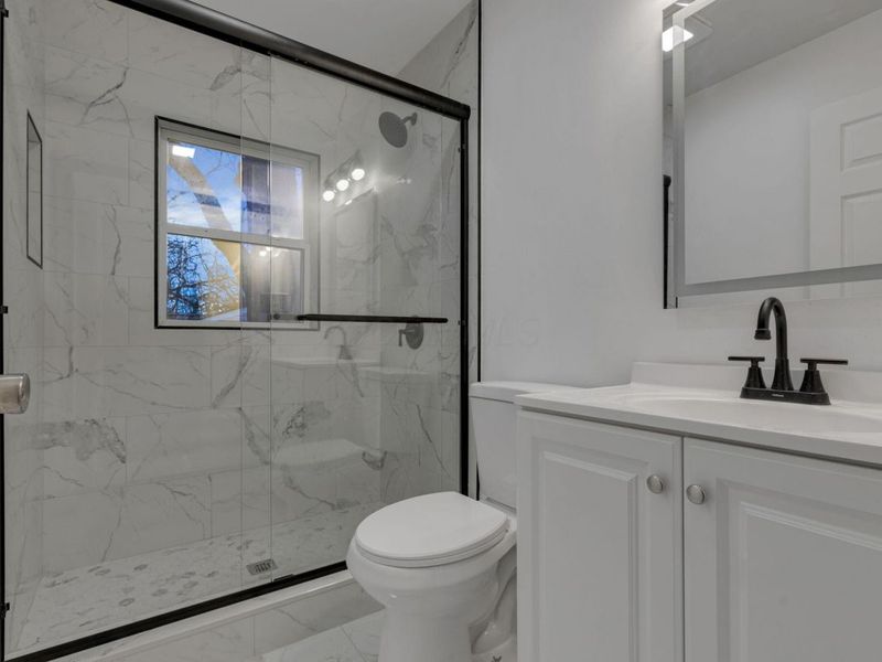 1575 Vendome Drive S, Columbus, OH 43219 Photo 15