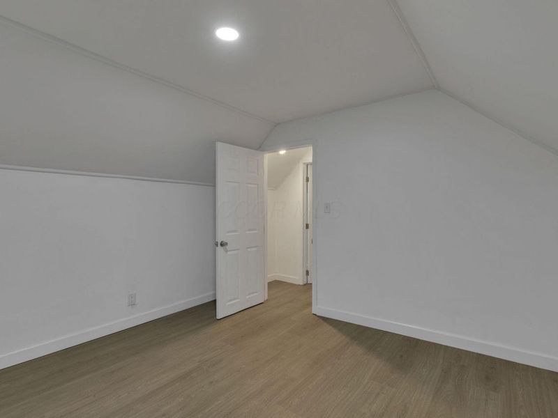 1575 Vendome Drive S, Columbus, OH 43219 Photo 19