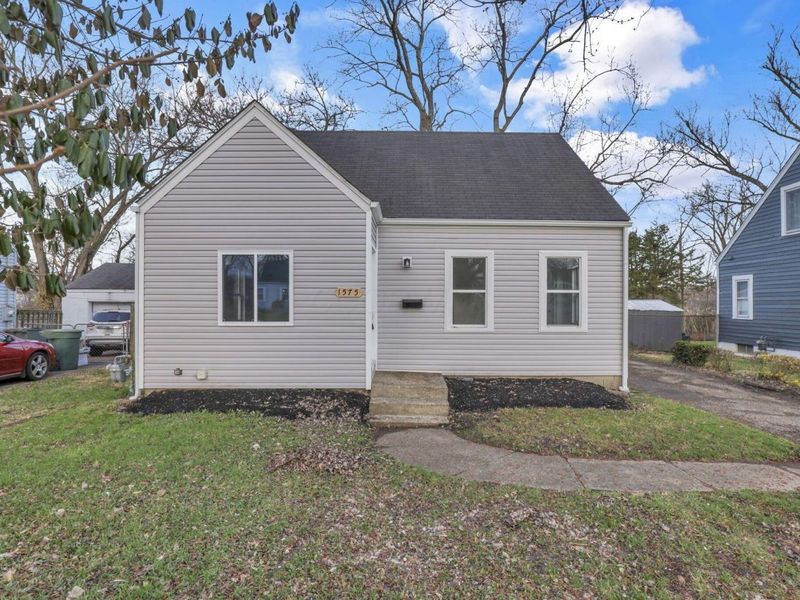 1575 Vendome Drive S, Columbus, OH 43219 Photo 2