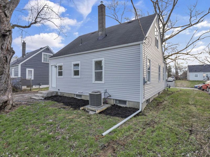 1575 Vendome Drive S, Columbus, OH 43219 Photo 23