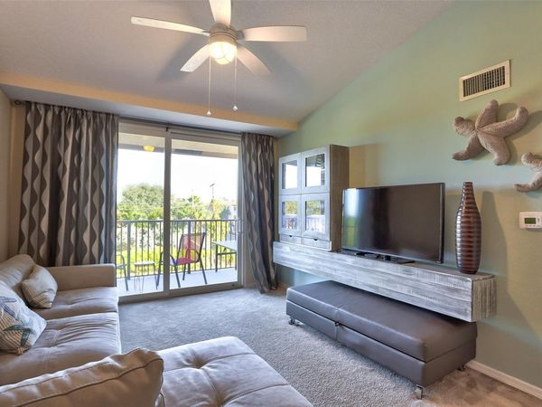 321 Villa Circle, Unit 321, Boynton Beach, FL 33435