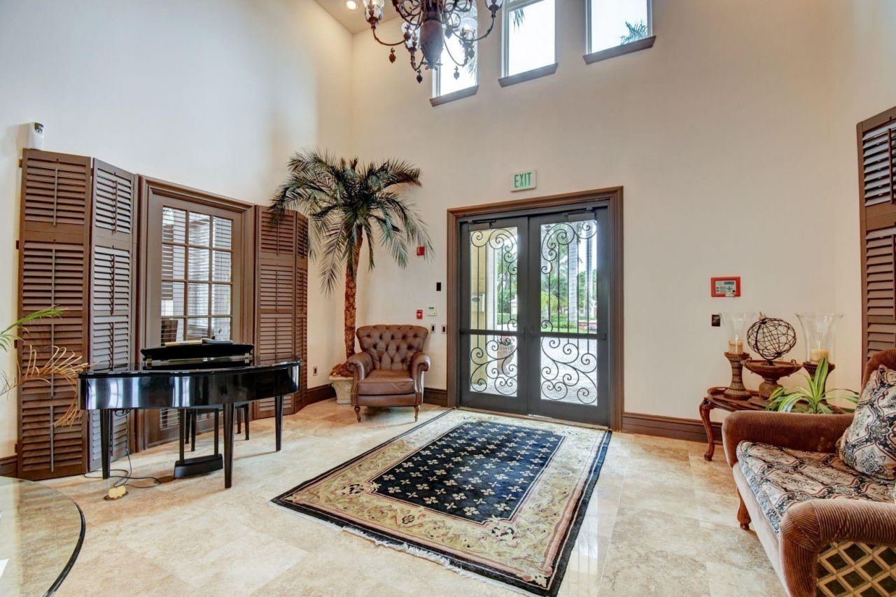 321 Villa Circle, Unit 321, Boynton Beach, FL 33435 Photo