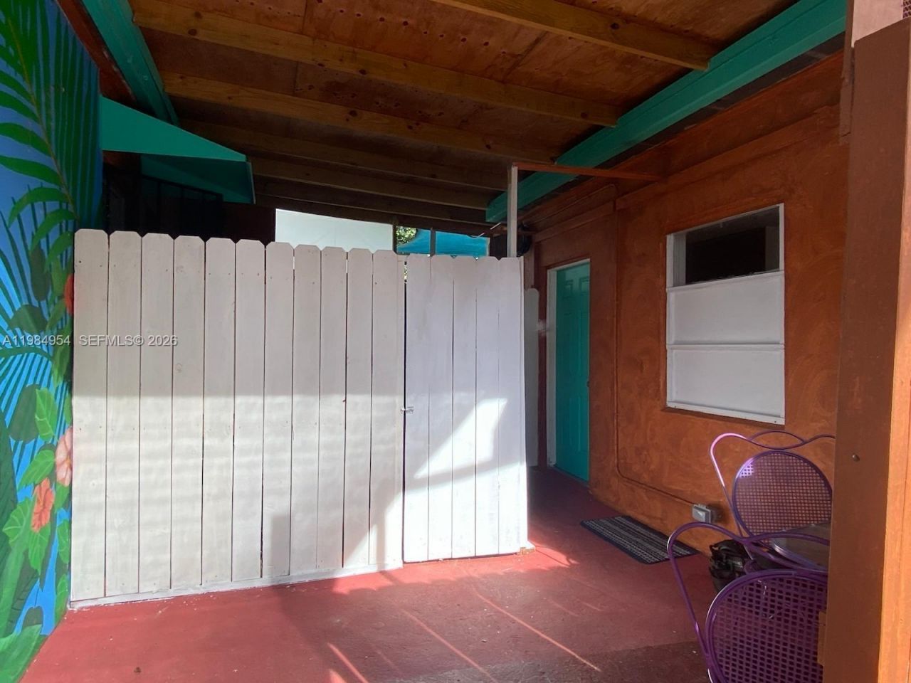 2490 NW 59th St, Miami, FL 33142 Photo