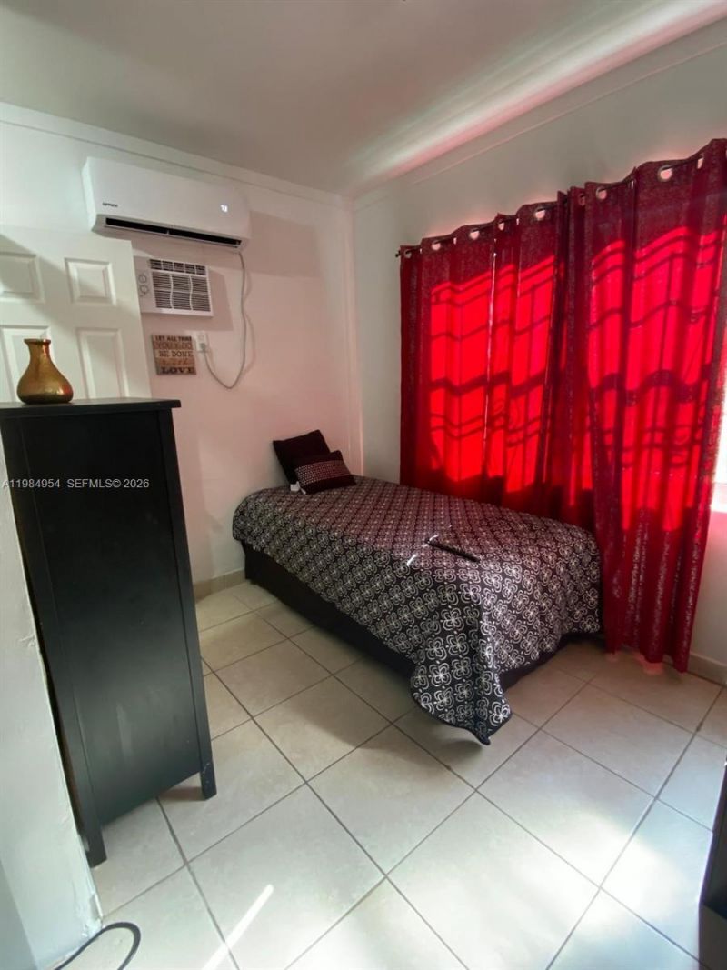 2490 NW 59th St, Miami, FL 33142 Photo