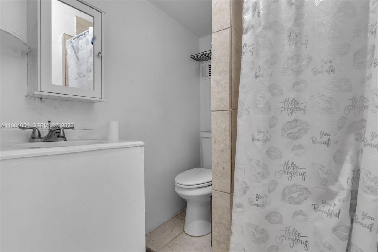 2490 NW 59th St, Miami, FL 33142 Photo