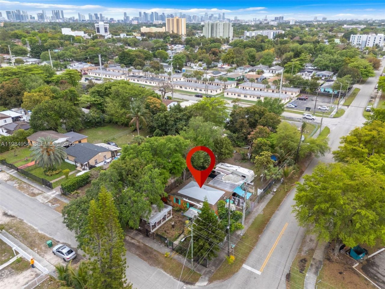 2490 NW 59th St, Miami, FL 33142 Photo