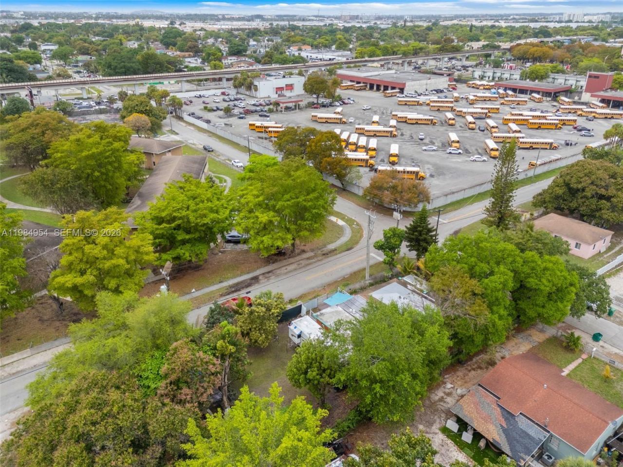 2490 NW 59th St, Miami, FL 33142 Photo