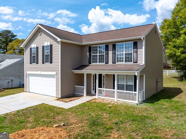 1098 Village Creek, Jonesboro, GA 30238