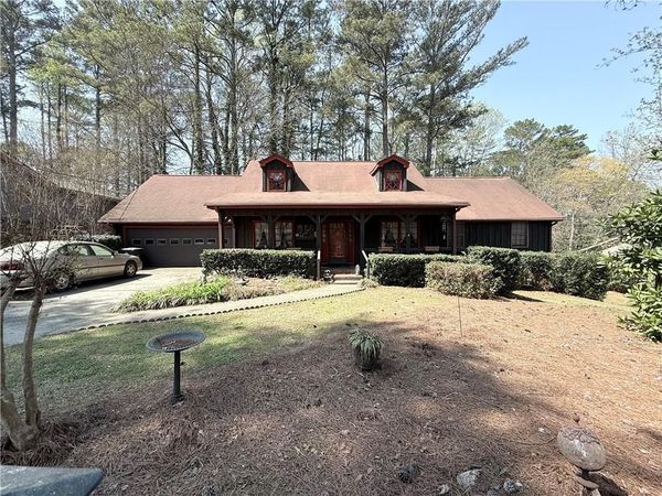 3775 Clubhouse Lane SE, Conyers, GA 30094