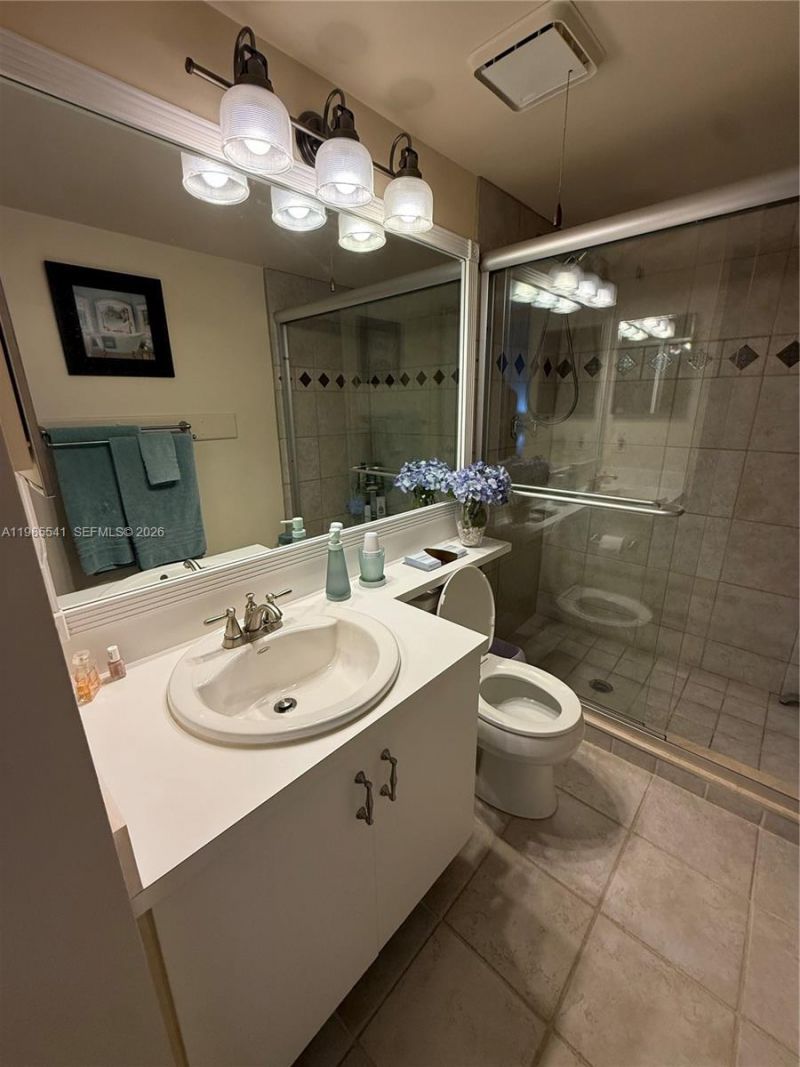 608 Waterside Dr , Unit 608, Hypoluxo, FL 33462 Photo