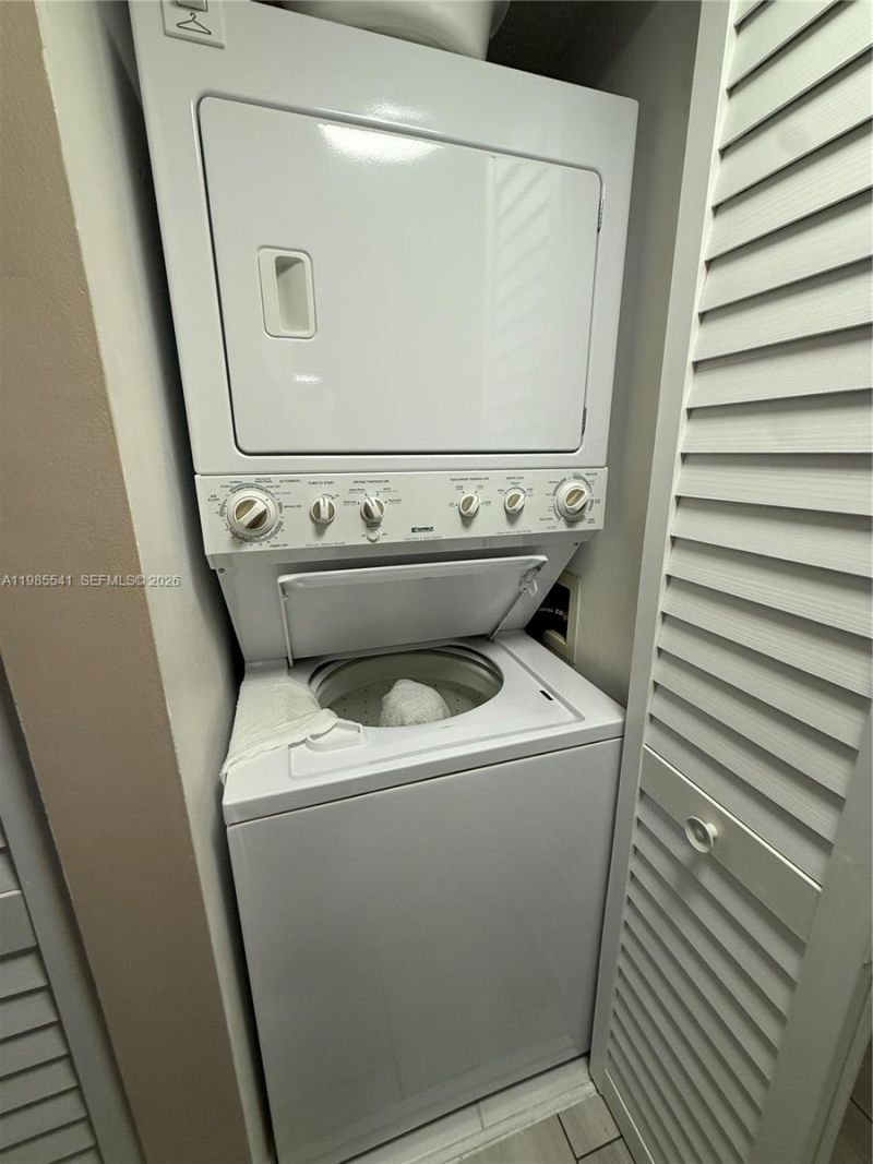 608 Waterside Dr , Unit 608, Hypoluxo, FL 33462 Photo