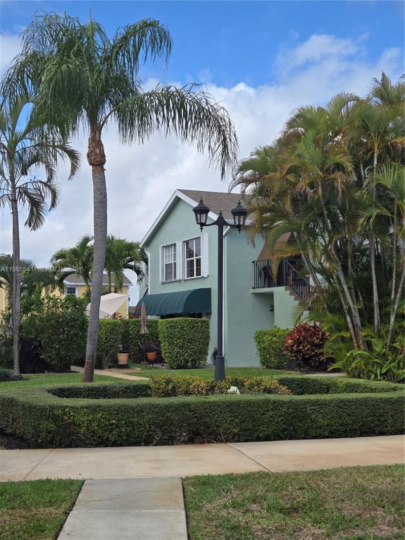 608 Waterside Dr , Unit 608, Hypoluxo, FL 33462 Photo