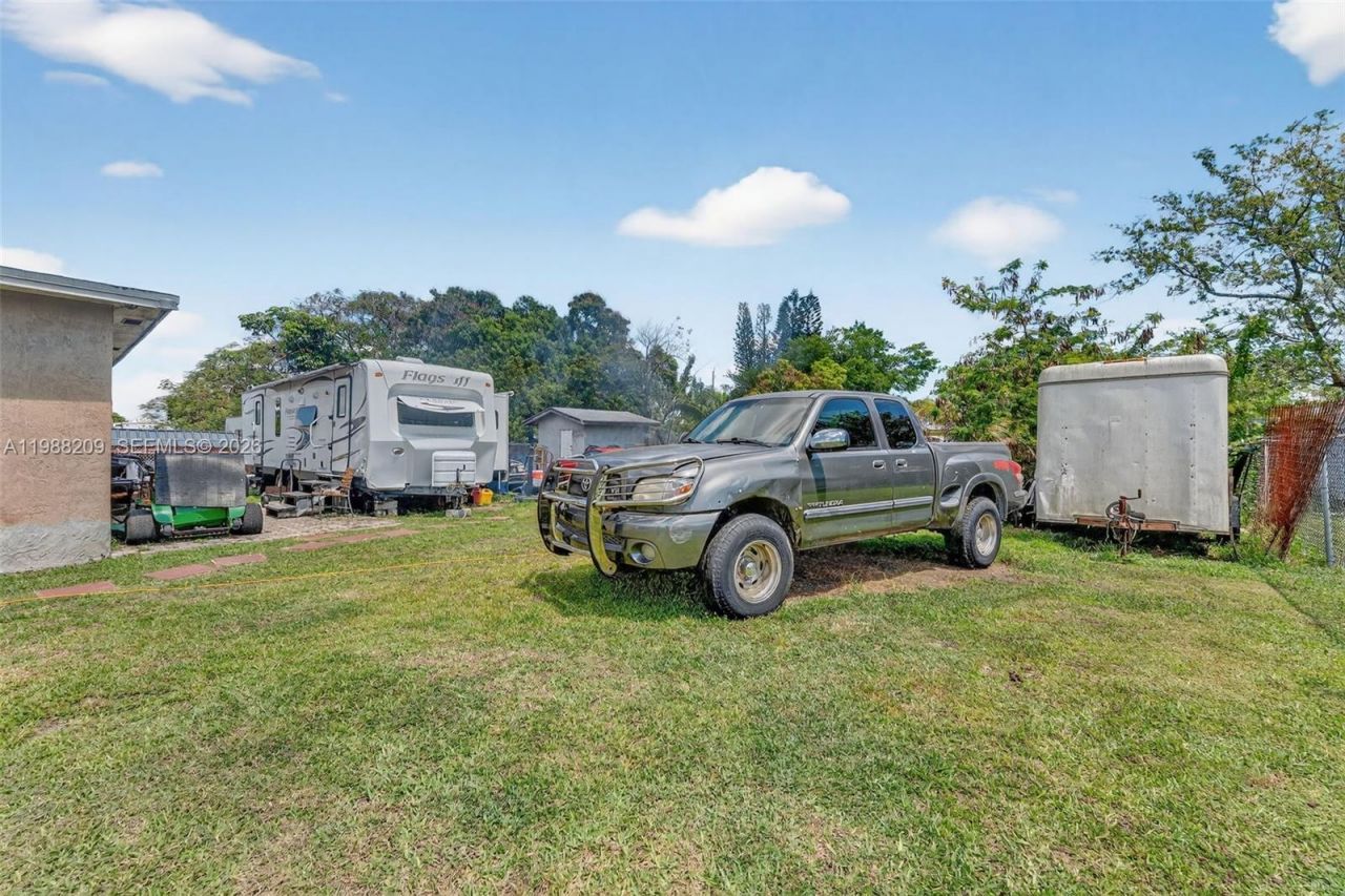 26672 SW 137th Ct, Miami, FL 33032 Photo