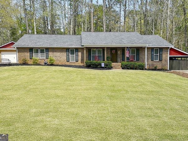 201 Willowcrest Way, Lagrange, GA 30240