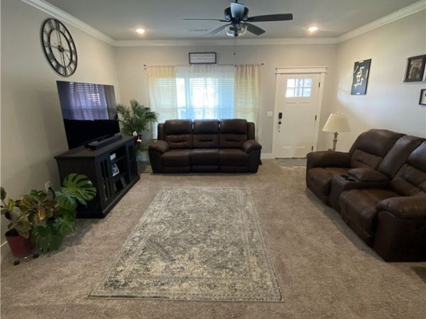 1802 E Endura Park Drive , Siloam Springs, AR 72761