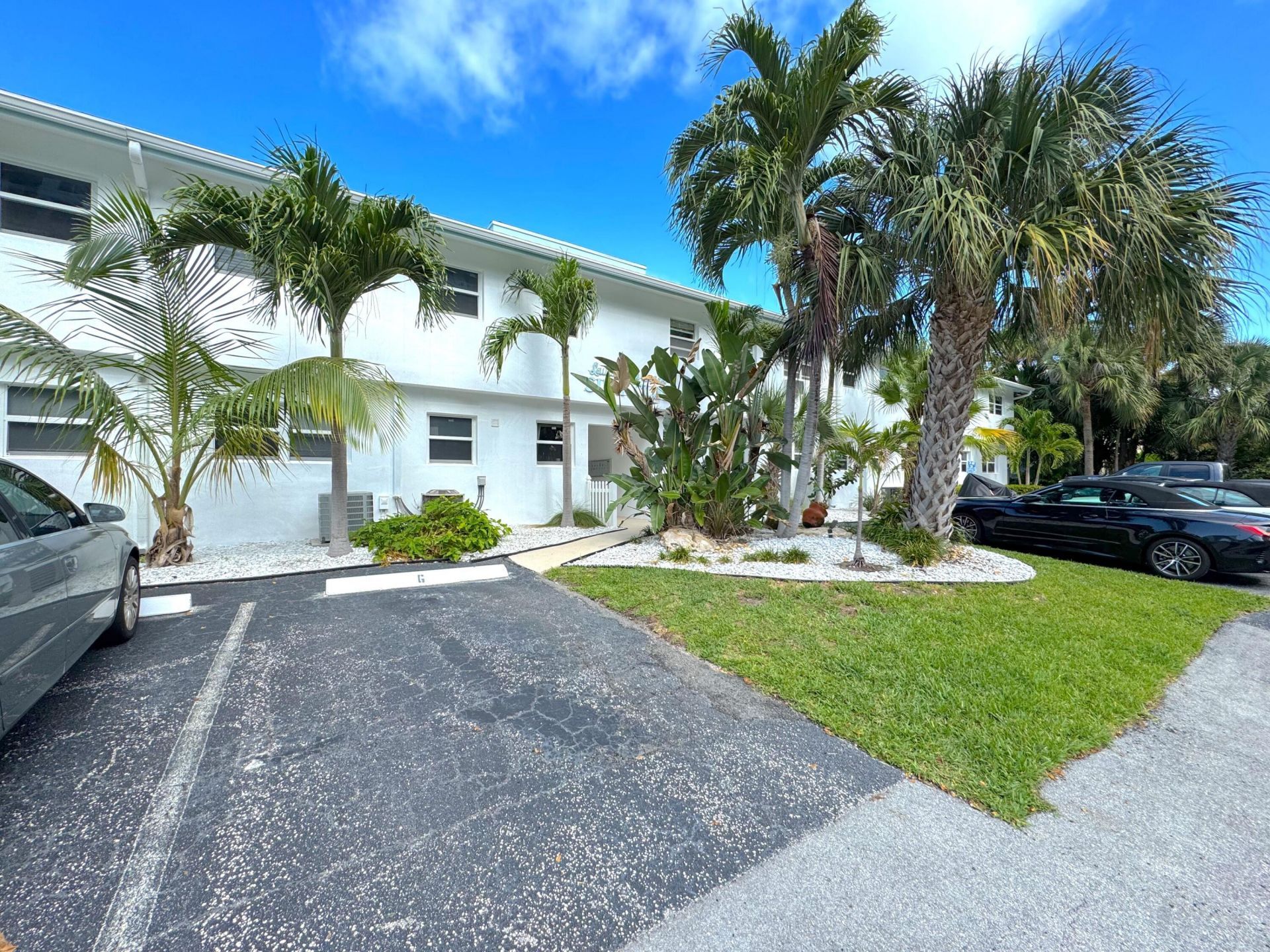 2815 NE 33rd Avenue, Unit 106, Fort Lauderdale, FL 33308 Photo