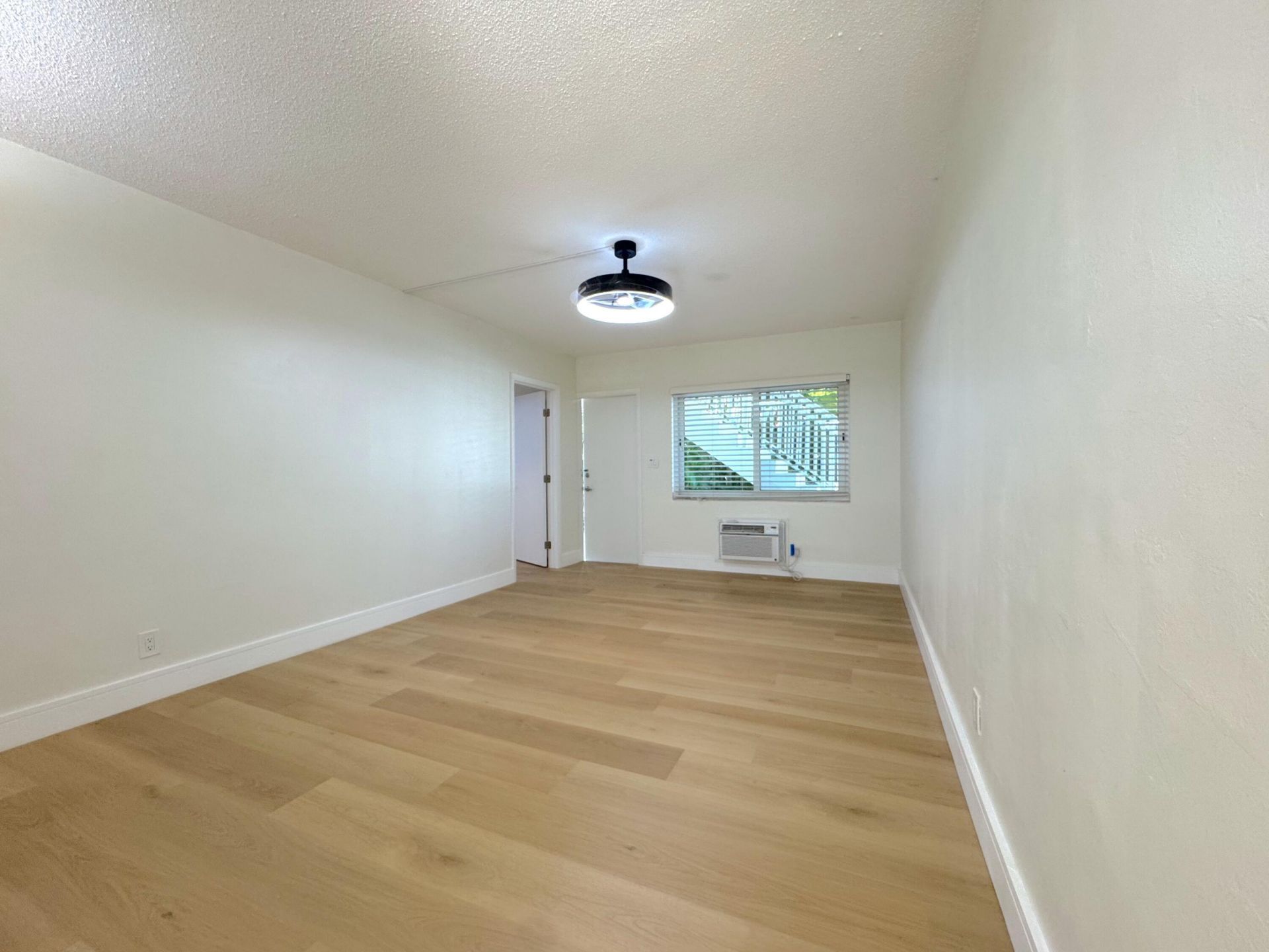 2815 NE 33rd Avenue, Unit 106, Fort Lauderdale, FL 33308 Photo