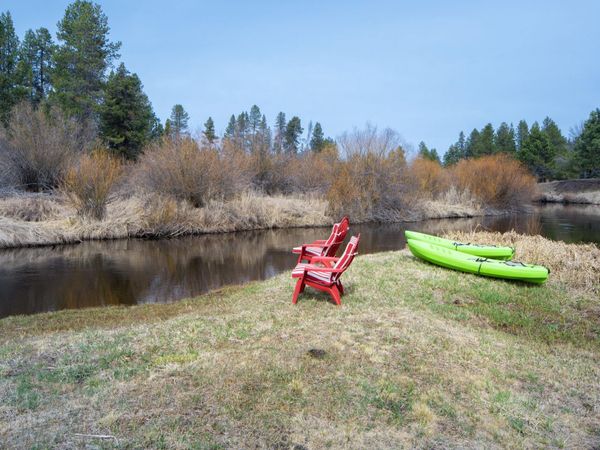 54977 Huntington Road, Bend, OR 97707