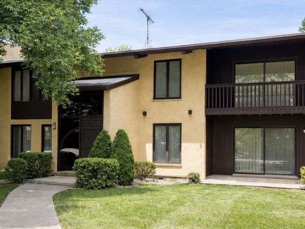 1050 Holbrook Road , Unit I, Homewood, IL 60430