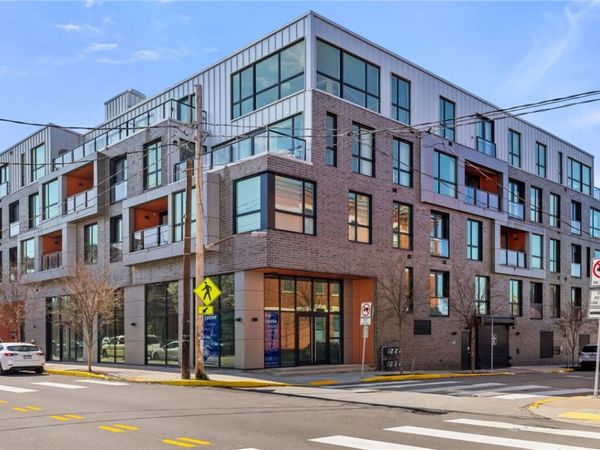 3725 Butler St, Unit 406, Pittsburgh, PA 15201